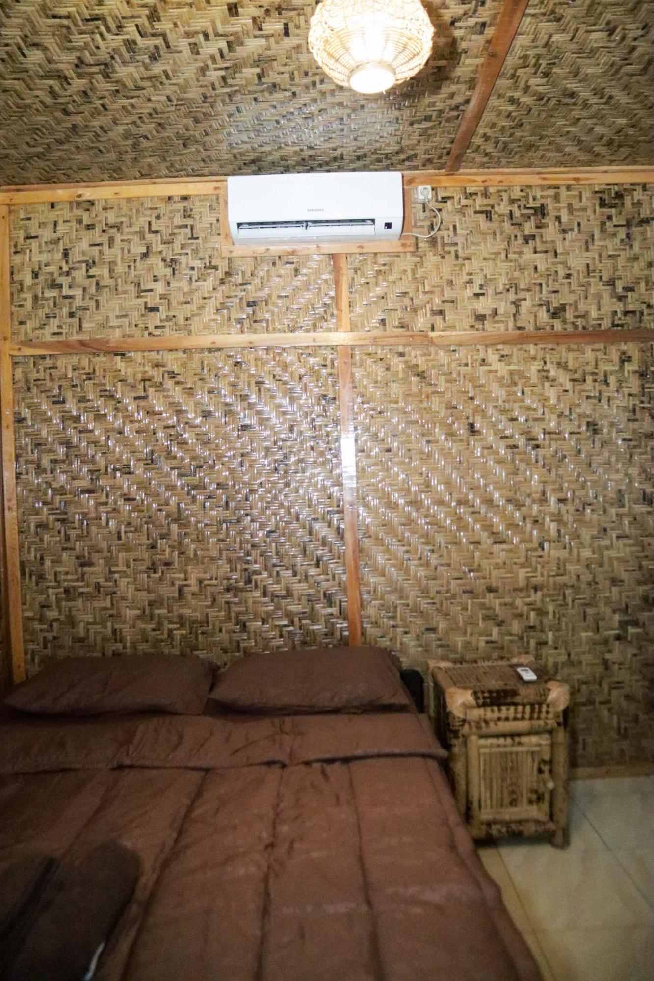 The Mally Homestay Gili Trawangan Exterior foto