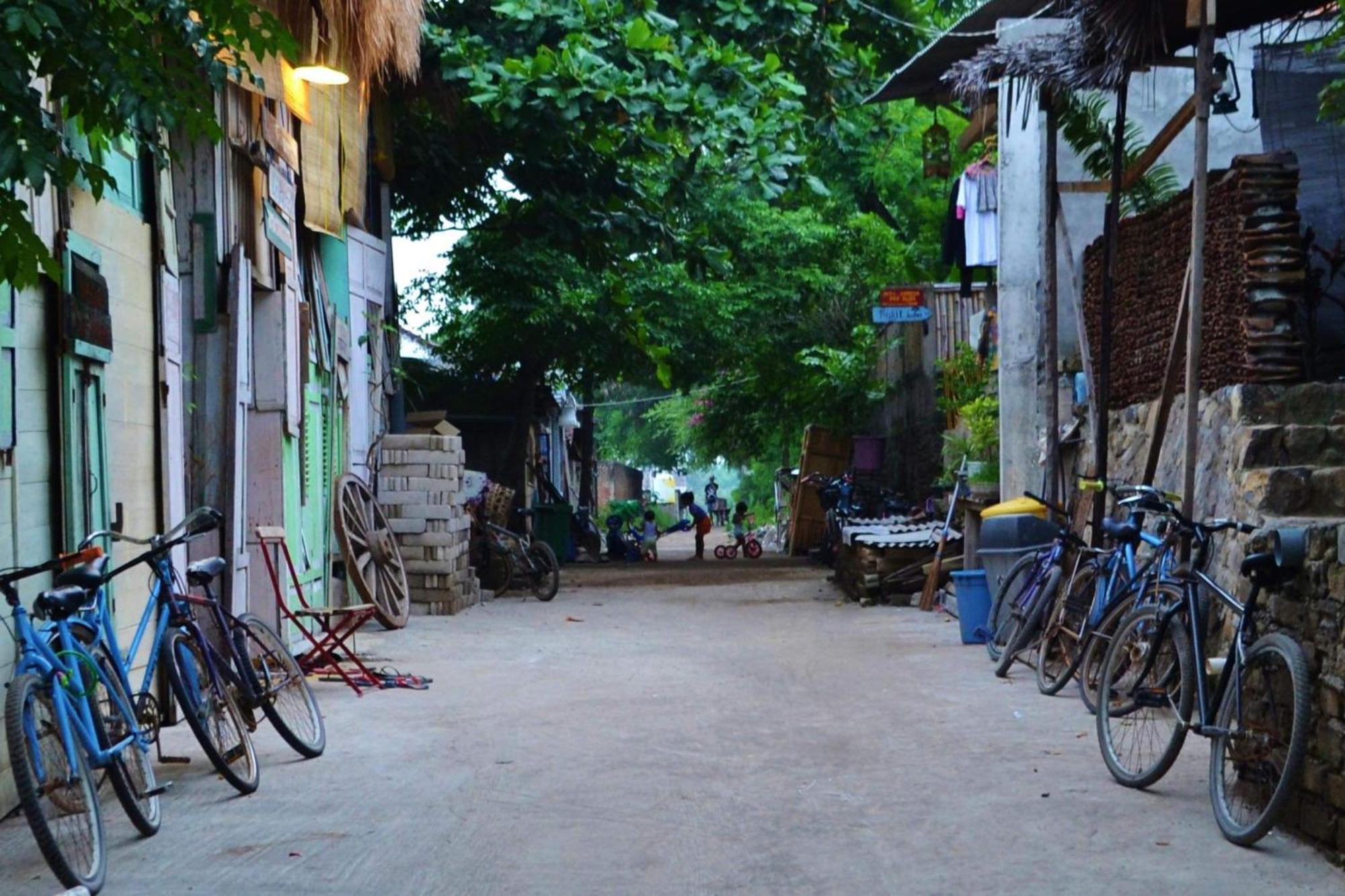 The Mally Homestay Gili Trawangan Exterior foto